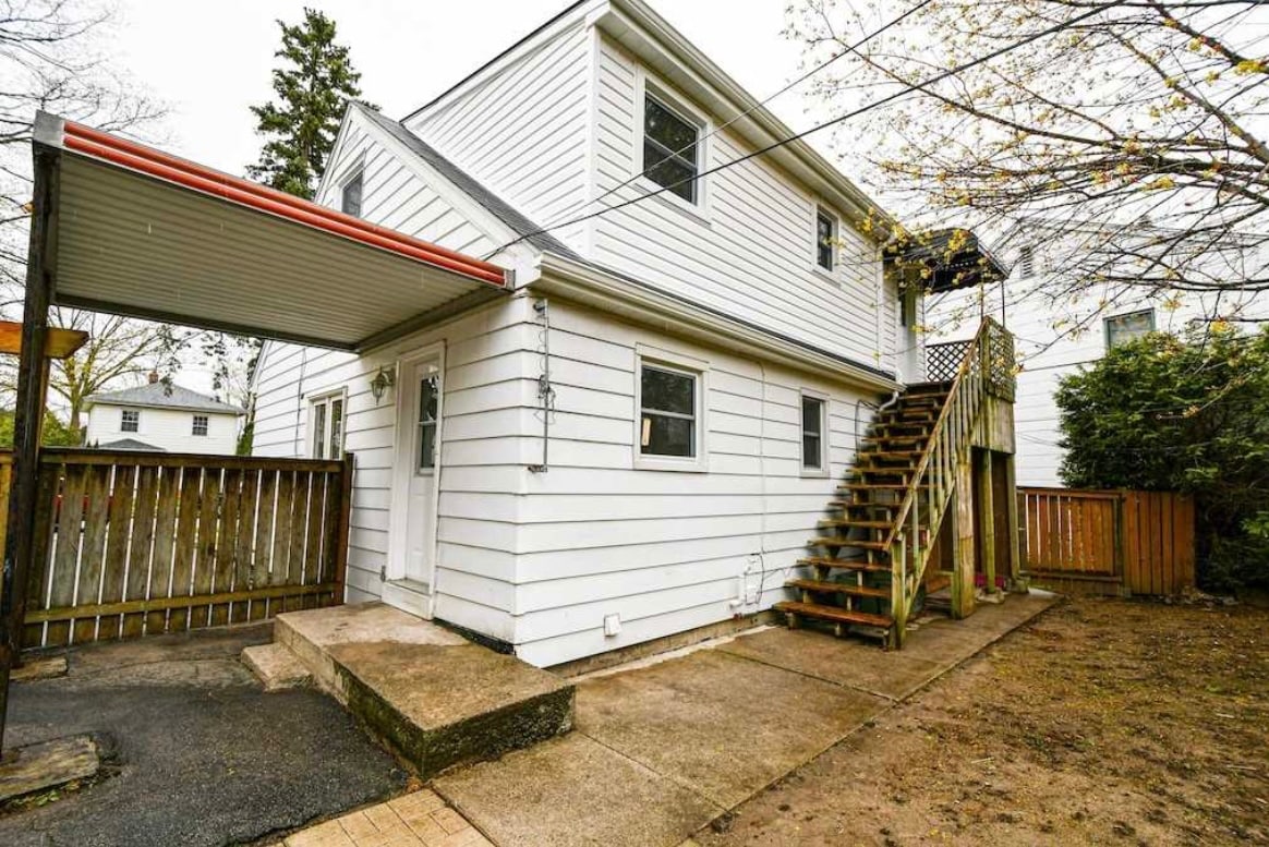 Primary Photo - 310 Mason Ave