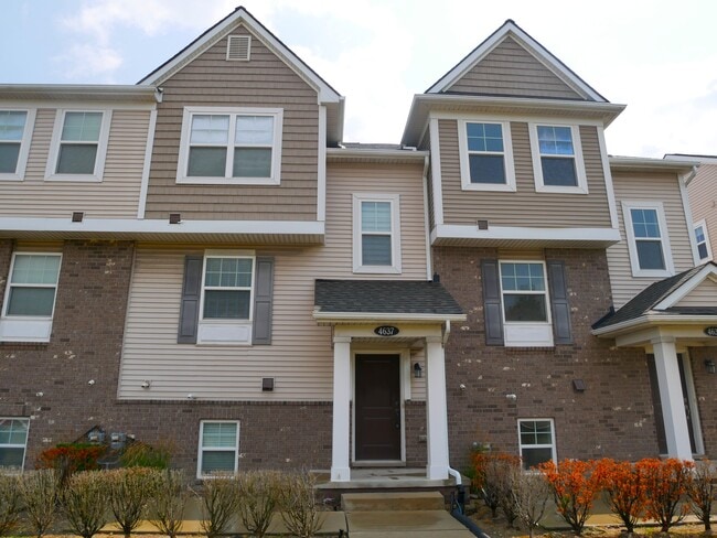 Building Photo - 4637 Bradley Cir