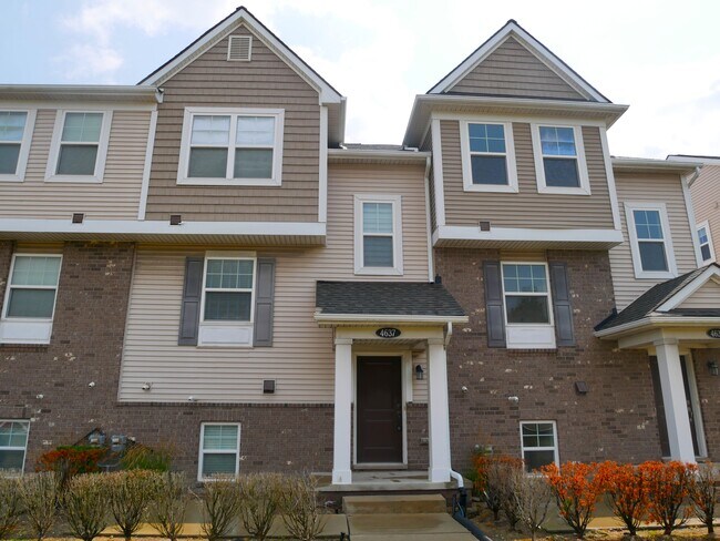 Foto del edificio - 4637 Bradley Cir