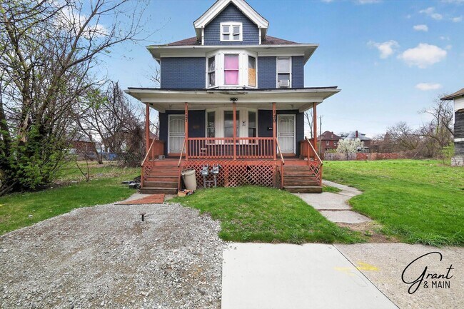 Building Photo - 127/129 W. Buena Vista - AIS-HASE LLC