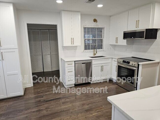 Photo - 4536 Mountain Creek Dr House