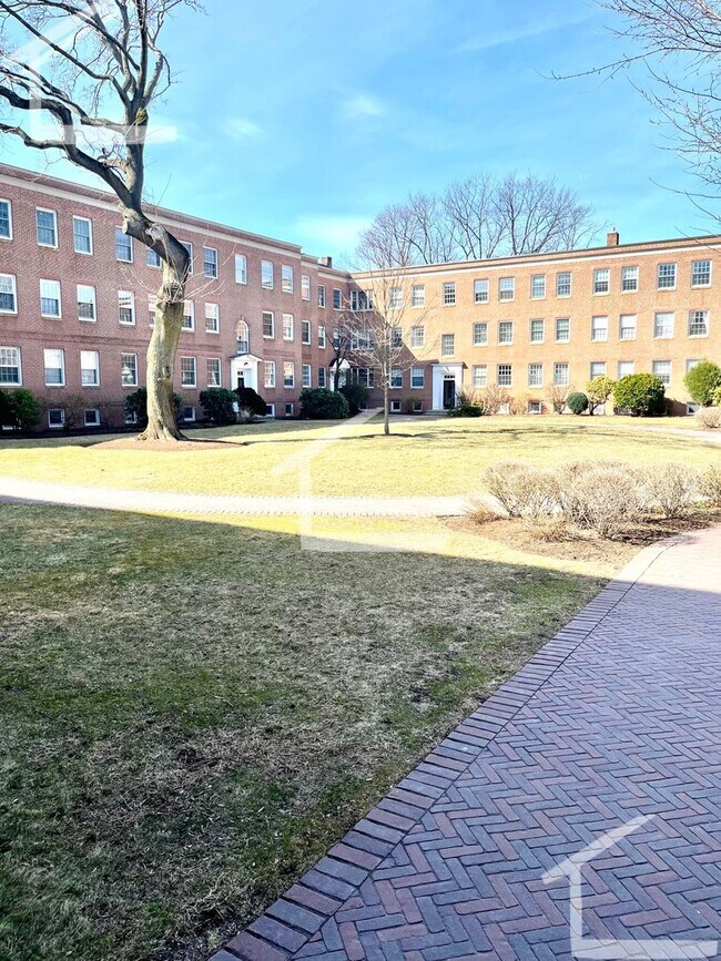Building Photo - Top-notch and unique Brookline...