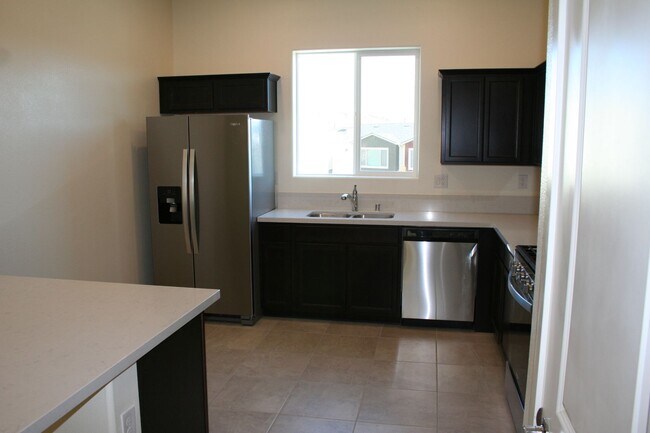 Foto del edificio - New Townhome in Sun Valley