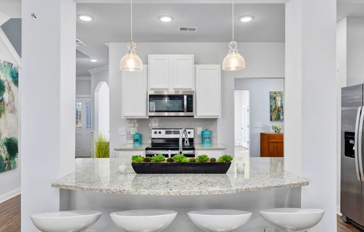 Foto del edificio - 646 Blackberry Glenn