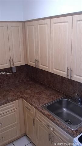 Foto del edificio - 2385 NW 11th St