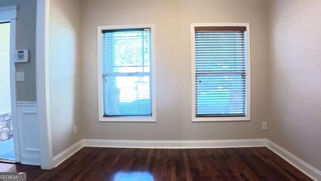 Building Photo - 3440 Kentwater Dr