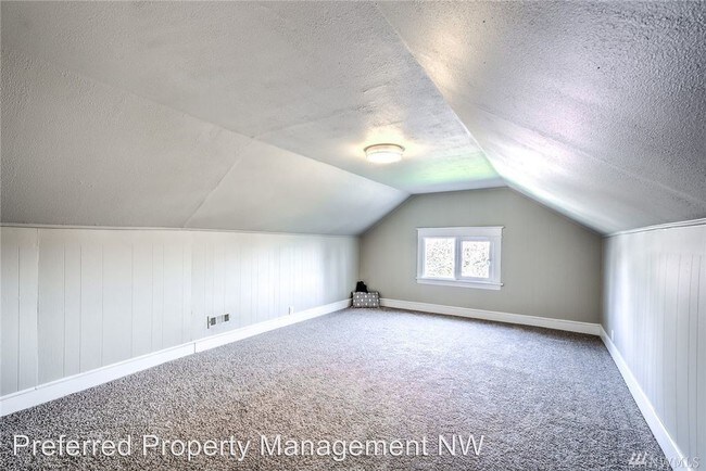 Building Photo - 3518 Lombard Ave