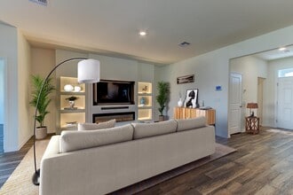 Building Photo - 339 Barebow Ln