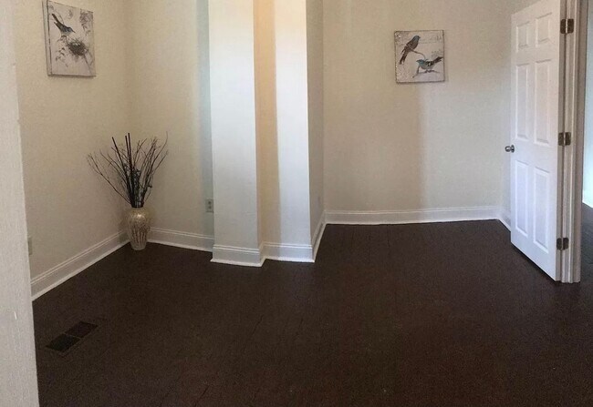 Foto del edificio - Beautiful 3-Bedroom Home In Havertown Avai...