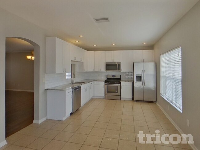 Foto del edificio - 12617 Bramfield Dr