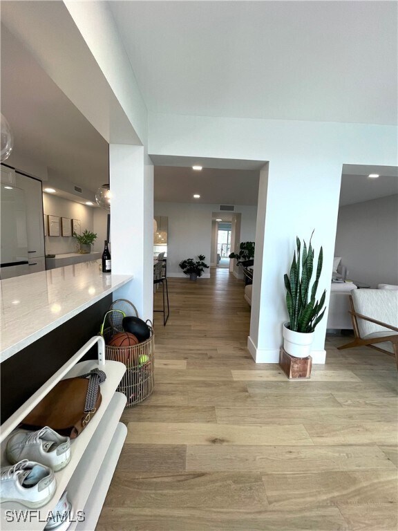 Building Photo - 3500 Gulf Shore Blvd N