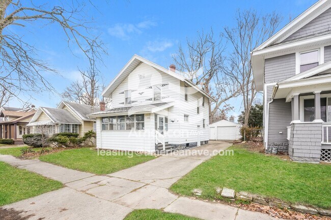 Foto del edificio - 1115 E Dayton St