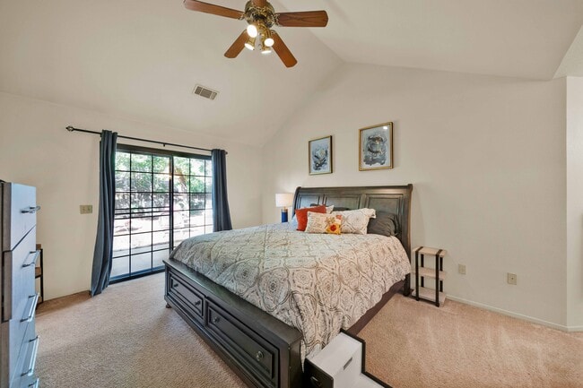 Foto del edificio - 3622 Canterbury Dr