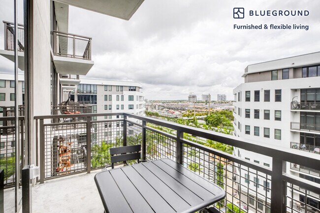 Foto del edificio - 3940 NW 79th Ave