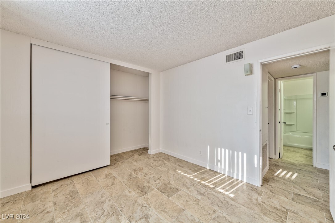 Foto del edificio - 3821 Daisy St