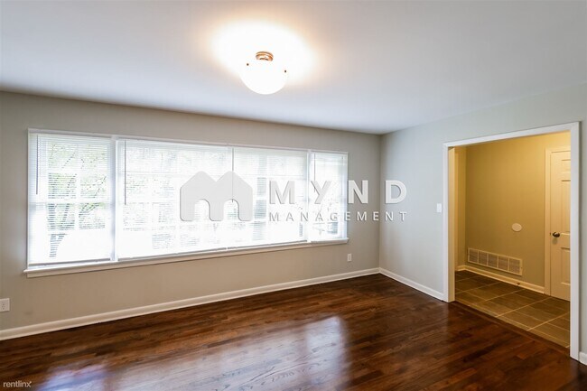 Foto del edificio - 3 br, 2 bath House - 5881 Janet Dr