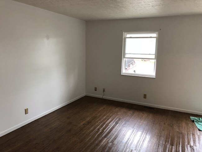 living room, front window - 608 W Virginia Ave