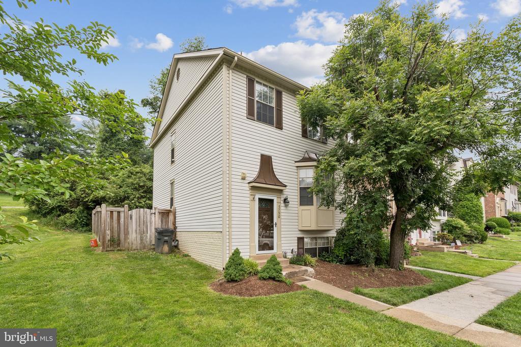 Foto principal - 5790 Burke Towne Ct