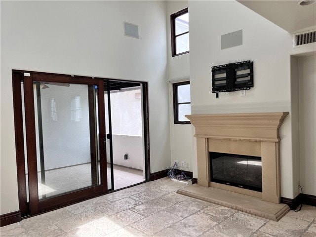 Building Photo - 619 1/2 Poppy Avenue, Newport Beach, CA 92625 - 2 BR 3 BA house