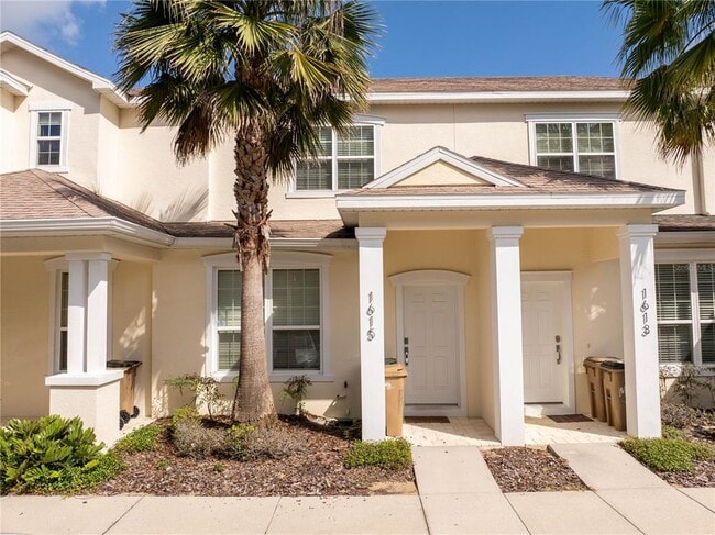 Foto del edificio - 1615 Retreat Cir