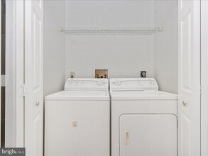 Building Photo - 7292 Mahogany Dr