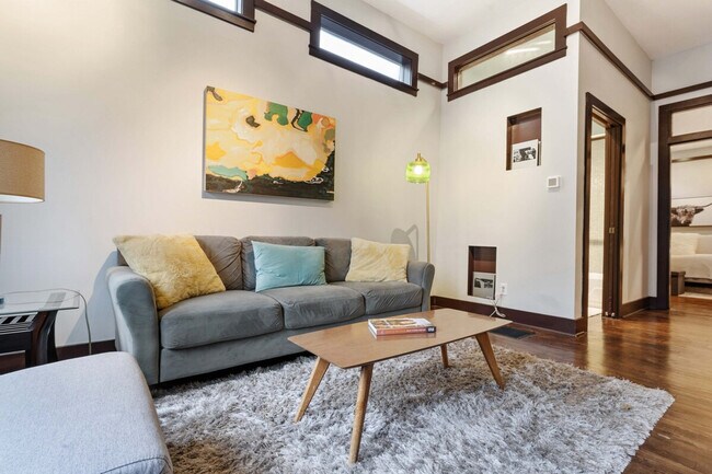 Foto del edificio - 1208 E Thomas St