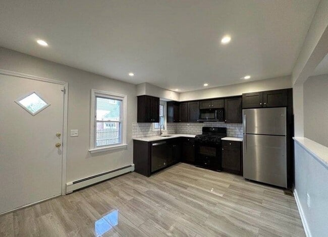 Foto del edificio - 32 Hazel St