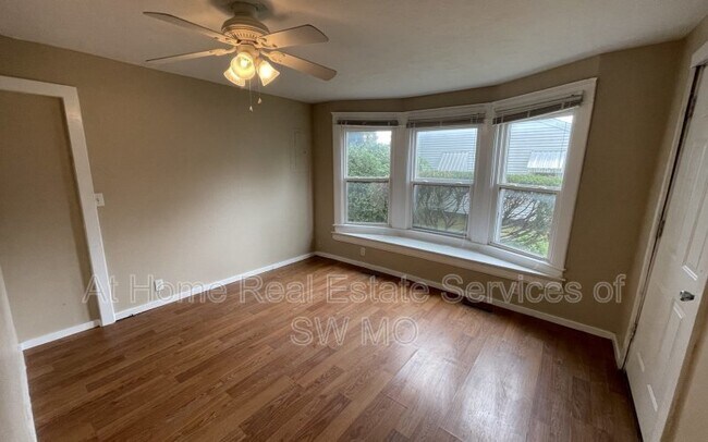 Foto del edificio - 1440 E McDaniel St