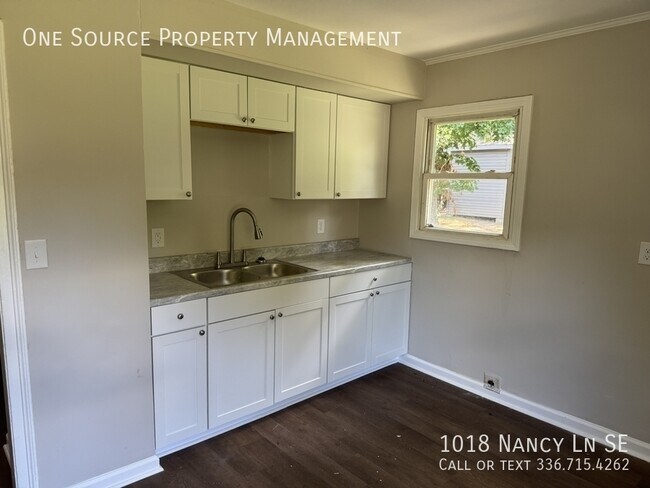 Foto del edificio - 1018 Nancy Ln SE