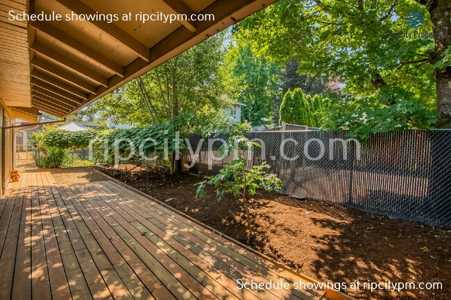 Photo - 126 NE Liberty Ave Apartment