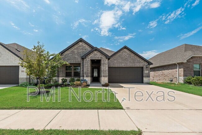 Building Photo - 3904 High Valley Dr