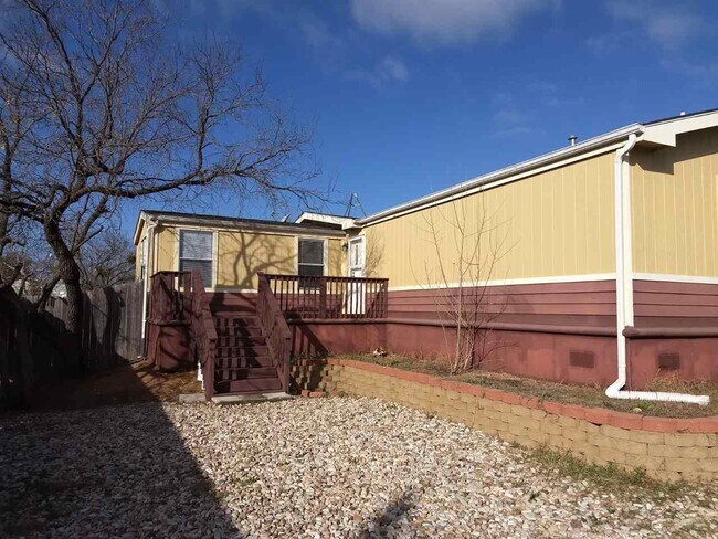 Building Photo - 1328 Steen Rd