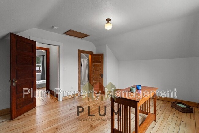 Foto del edificio - 208 Cedar St