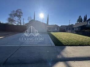 Building Photo - 5535 Skyridge Dr