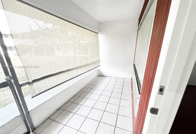 Foto del edificio - 1701 NW 46th Ave