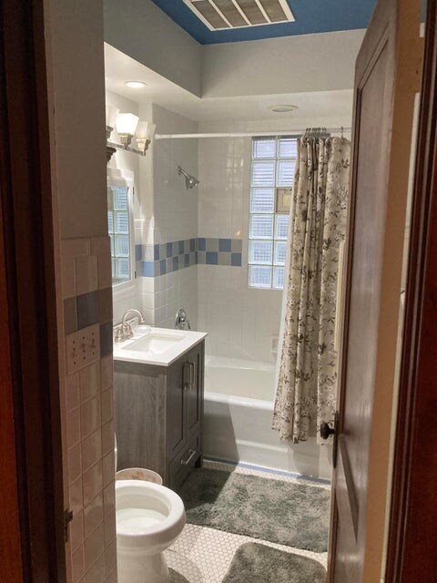 Foto del edificio - 1630 N 52nd St