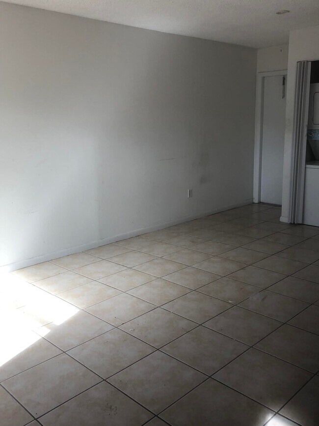 Foto del edificio - 1788 My Pl Ln