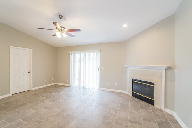 Building Photo - 3103 Olde Sutton Parke Dr