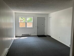Building Photo - 908 Summit St