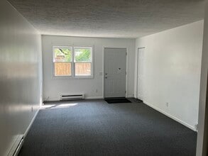 Building Photo - 908 Summit St