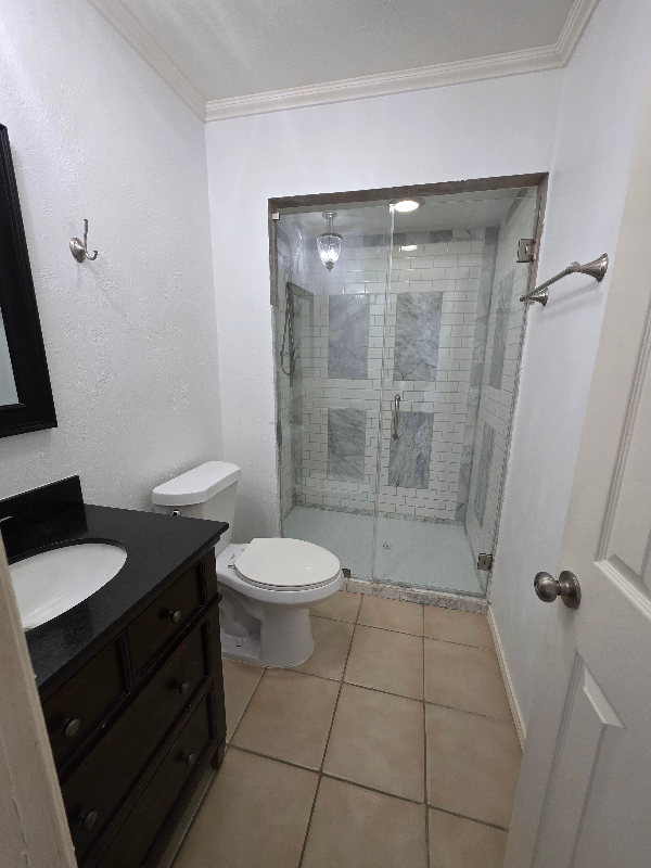 Foto del edificio - 3011 Lockwood Cir