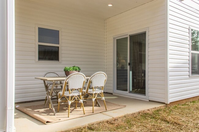 Building Photo - 5391 Toano Rd