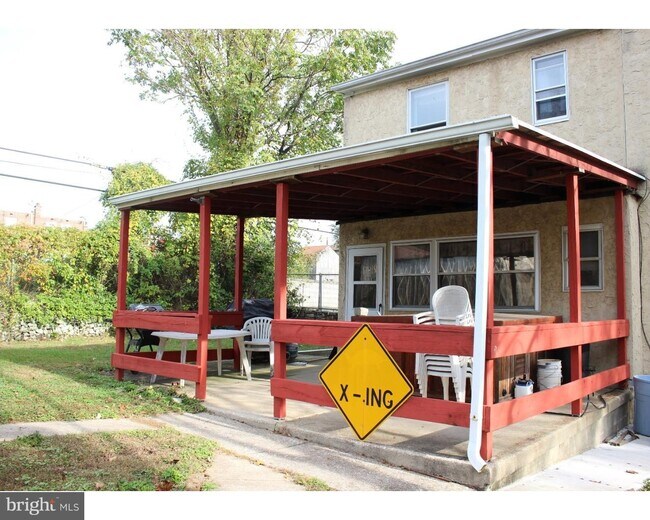 Building Photo - 362 Jacob St