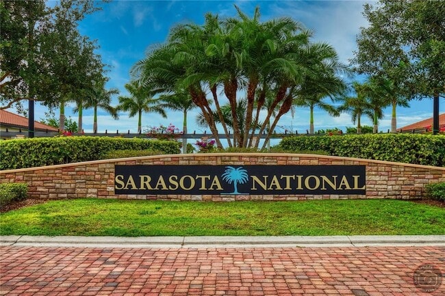 Foto del edificio - 10825 Tarflower Dr