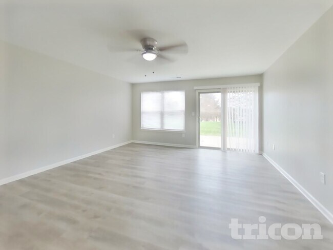 Foto del edificio - 11491 N Creekside Dr