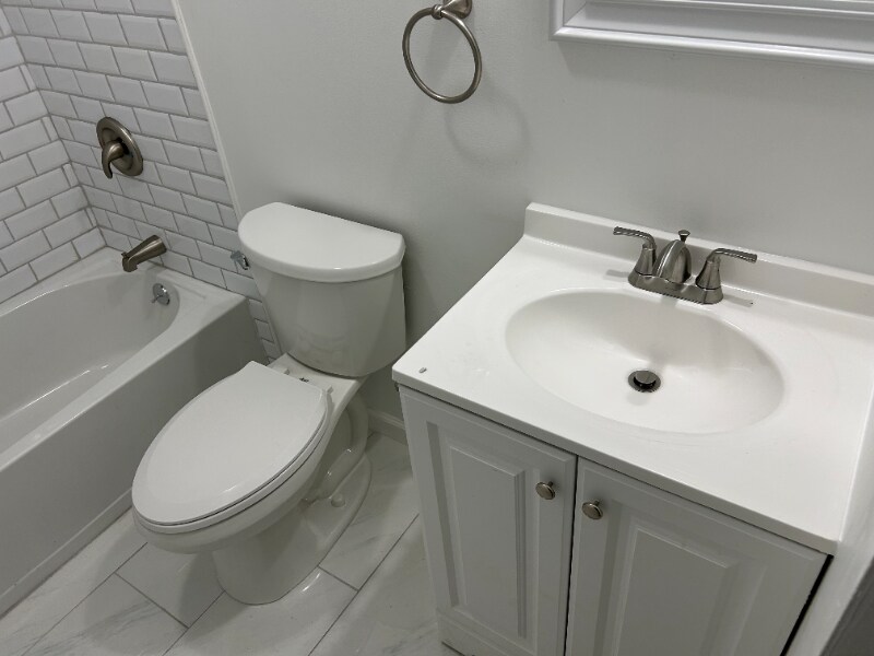 Foto principal - 801 Winchester Ave