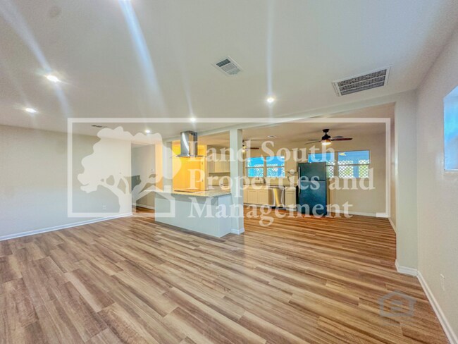 Foto del edificio - 2618 S Palmeden Dr