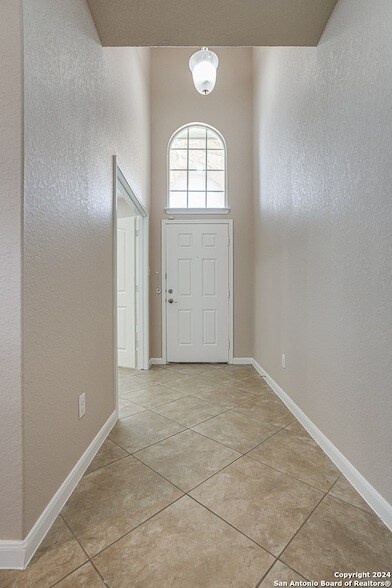 Foto del edificio - 2307 Clover Ridge