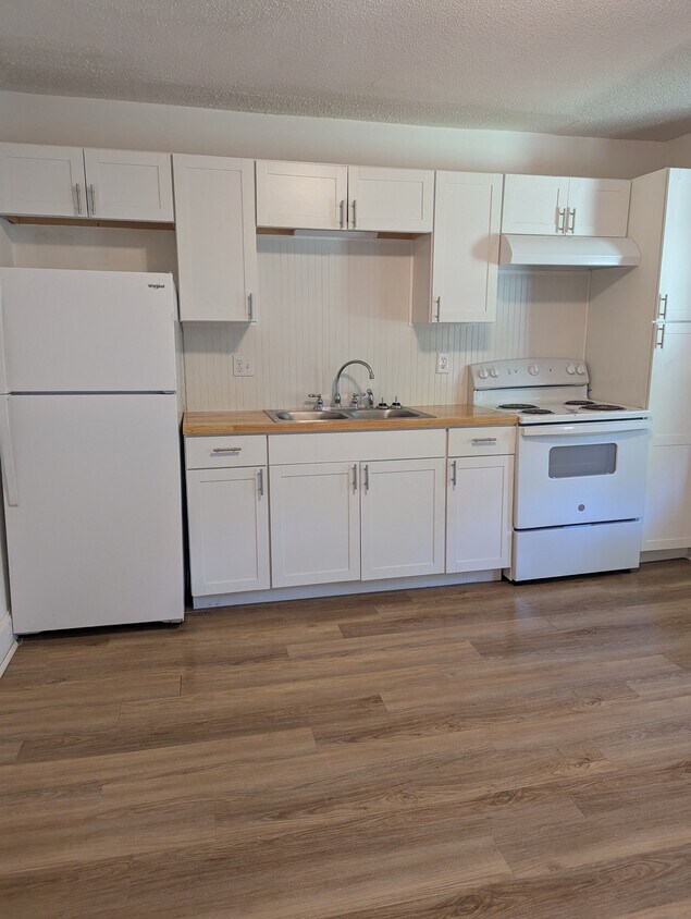 Building Photo - 1206 S 9th St