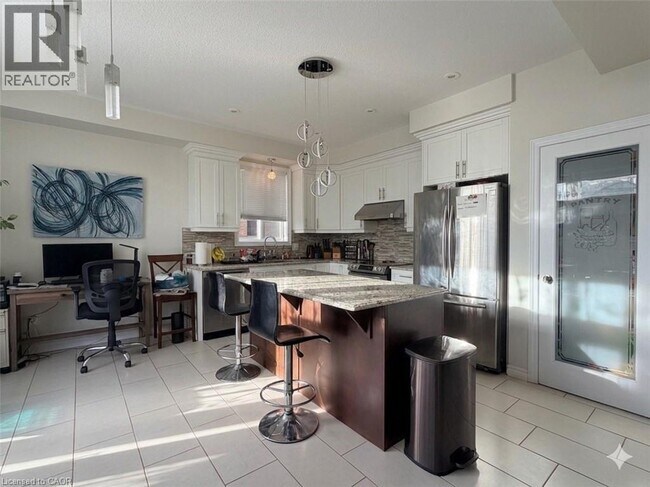 Building Photo - 603 Sundew Dr